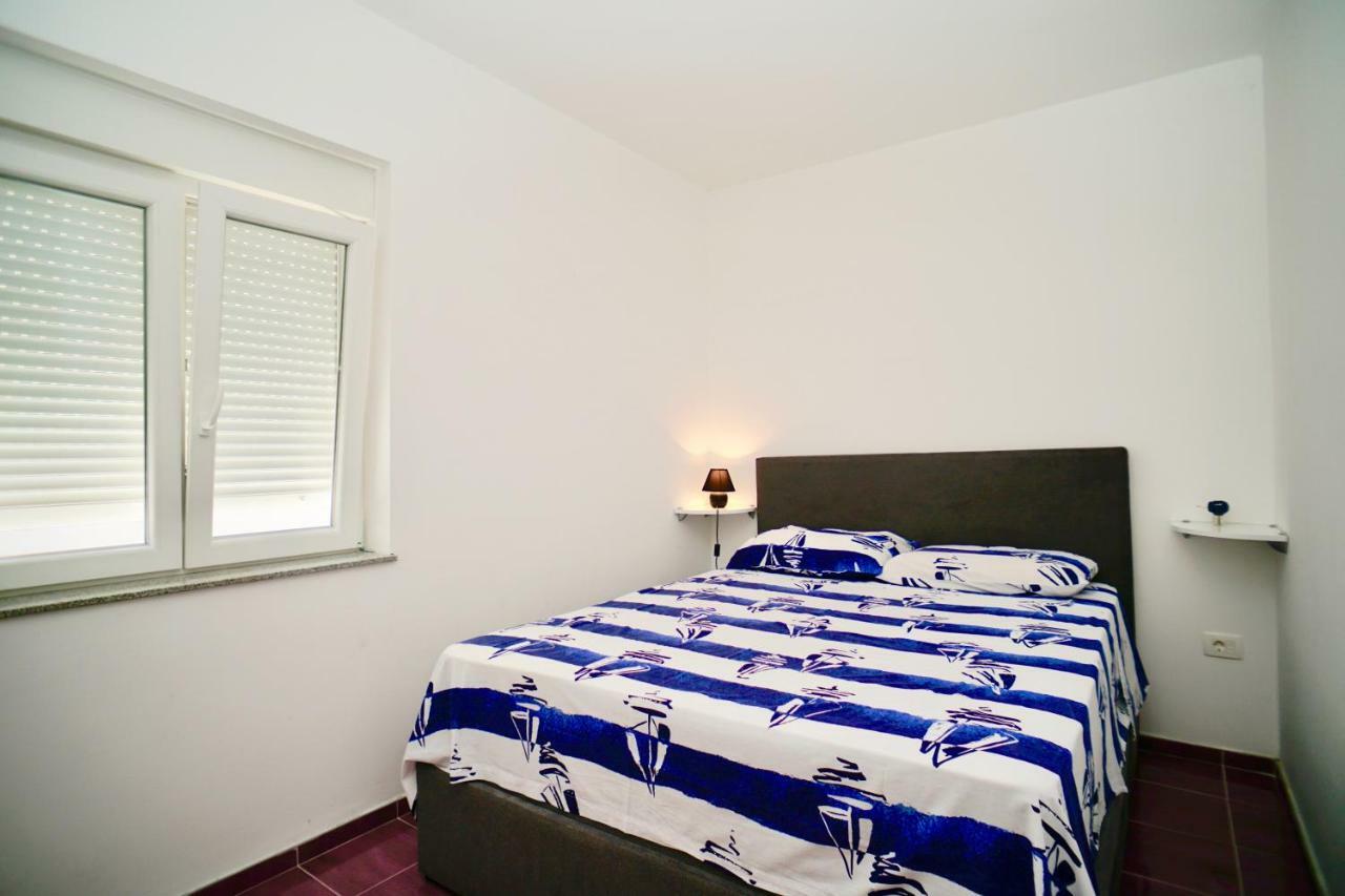 Apartments Teo Trogir Exterior photo