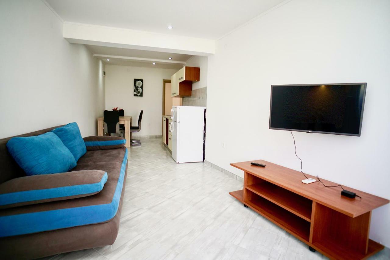 Apartments Teo Trogir Exterior photo